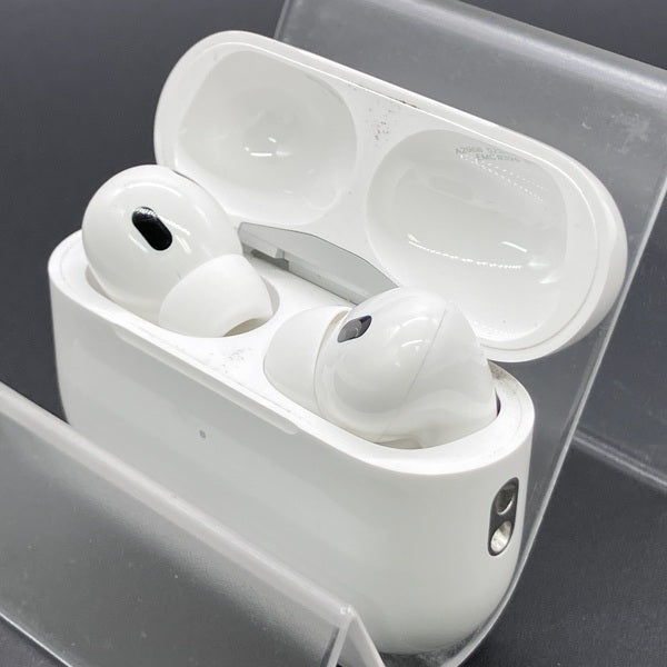 【中古】MagSafe充電ケース(USB-C)付きAirPods Pro(第2世代) MTJV3JA【秋葉原】