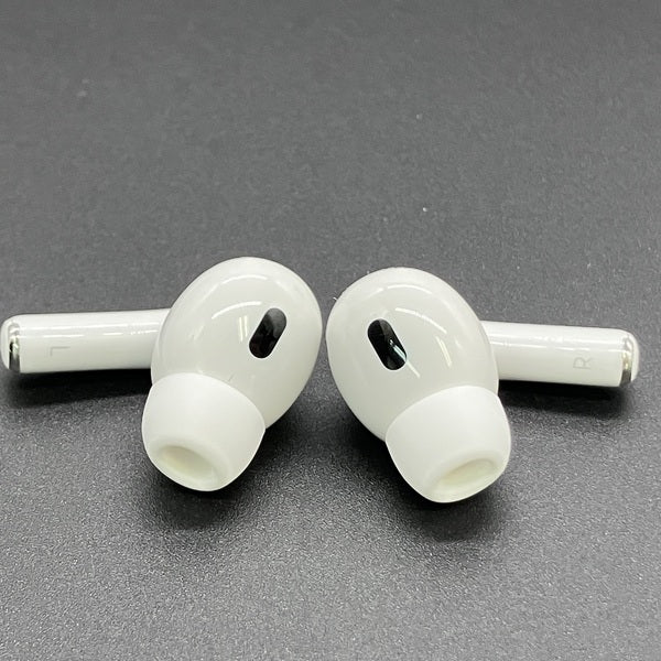 AirPodsPro 第2世代 USB-C MagSafe中古完動品 Apple 【中古】MagSafe充電ケース(USB-C)付きAirPods Pro(第2世代