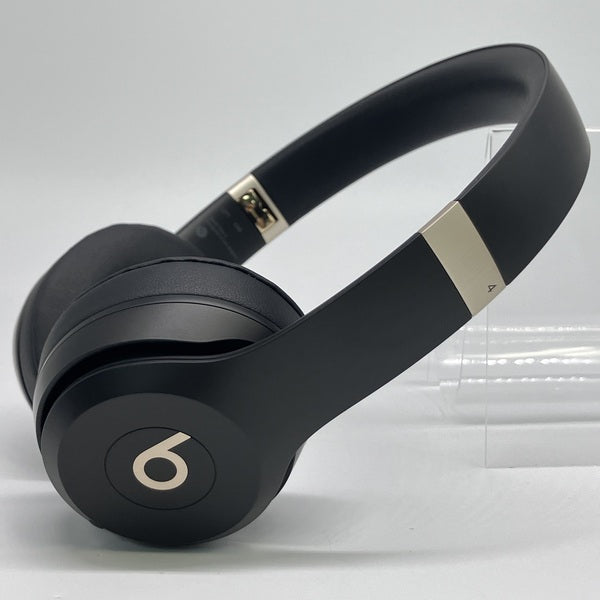24時間限定値下げ‼️Beats Solo 4 ブラック 中古美品 Beats by Dr. Dre 【中古】Beats Solo4 ブラック/ゴールド【秋葉原