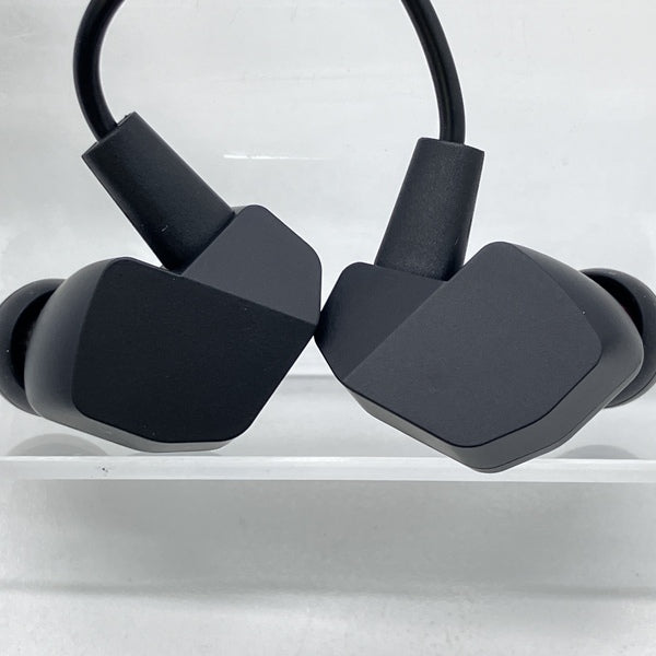 【中古】VR3000 for Gaming 【FI-VR3DPLMB】【秋葉原】