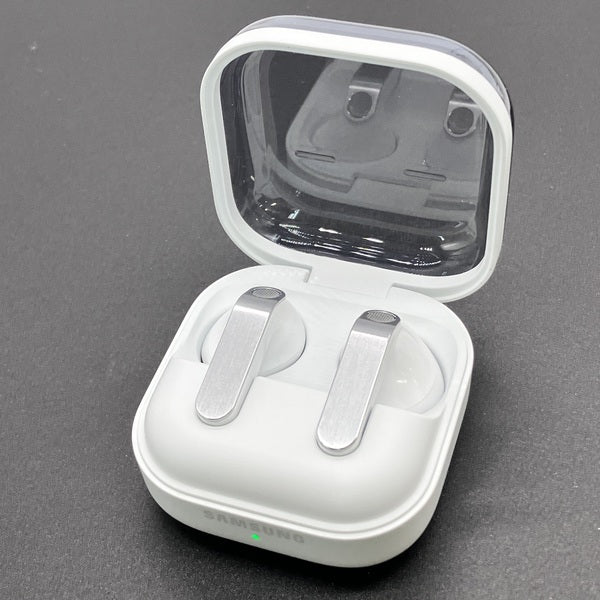 【中古】Samsung Galaxy Buds4 White【秋葉原】