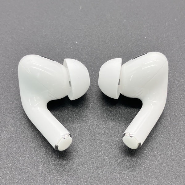 Apple 【中古】MagSafe充電ケース(USB-C)付きAirPods Pro(第2世代