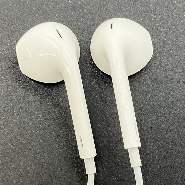 【中古】EarPods（USB-C） インナーイヤー型イヤホン【秋葉原】