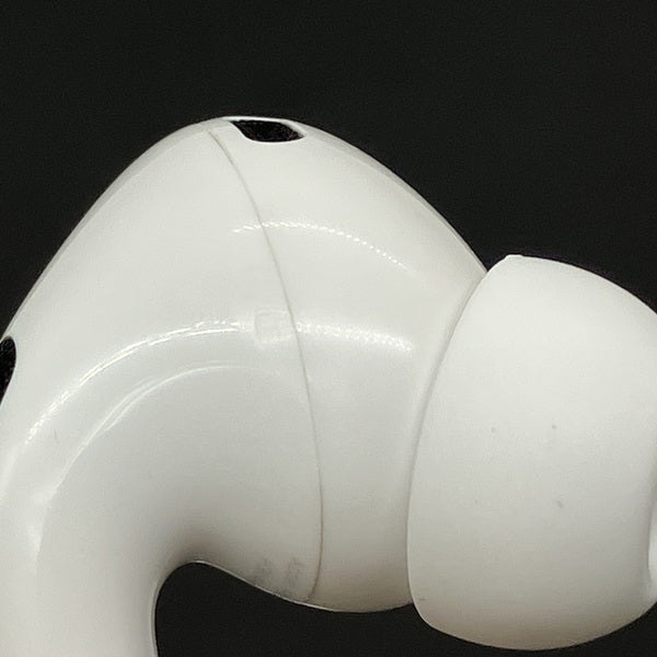 Apple 【中古】MagSafe充電ケース(USB-C)付きAirPods Pro(第2世代