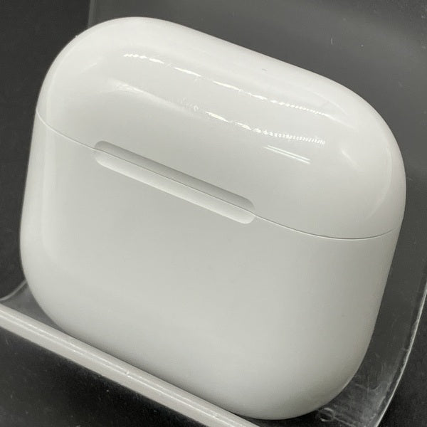 AirPods4 ノイキャン搭載　中古 Apple 【中古】AirPods 4 MXP93J/A（アクティブノイズキャンセリング
