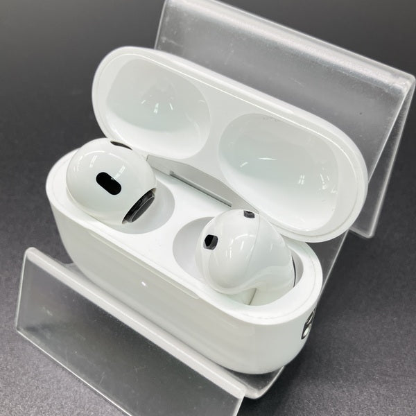 【中古】MagSafe充電ケース(USB-C)付きAirPods Pro(第2世代) MTJV3JA【秋葉原】