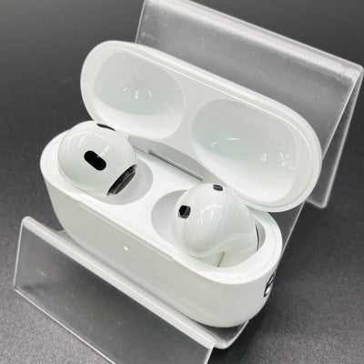 Apple 【中古】MagSafe充電ケース(USB-C)付きAirPods Pro(第2世代