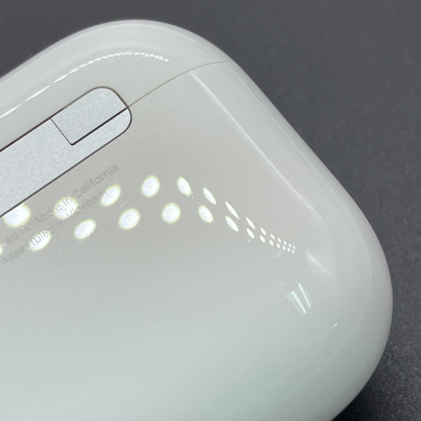 Apple 【中古】AirPods 4 MXP93J/A（アクティブノイズキャンセリング