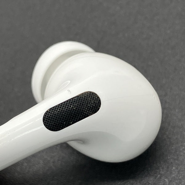Apple 【中古】MagSafe充電ケース(USB-C)付きAirPods Pro(第2世代
