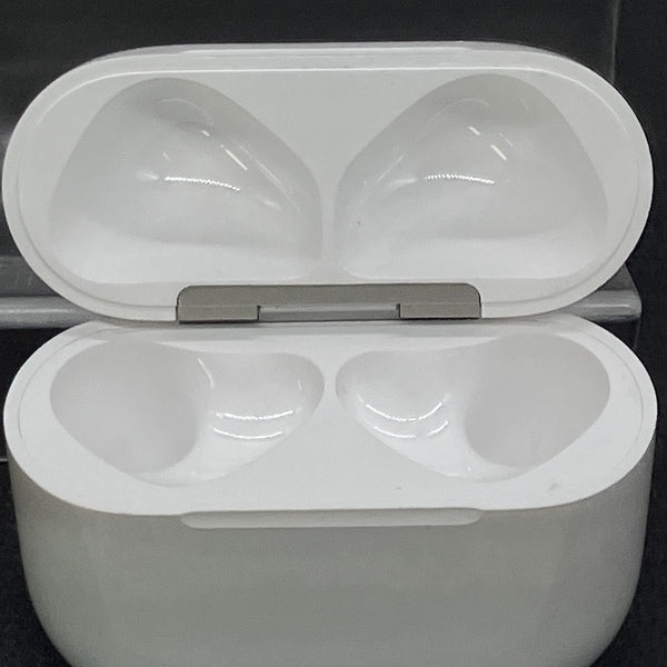 Apple 【中古】AirPods 4 MXP93J/A（アクティブノイズキャンセリング