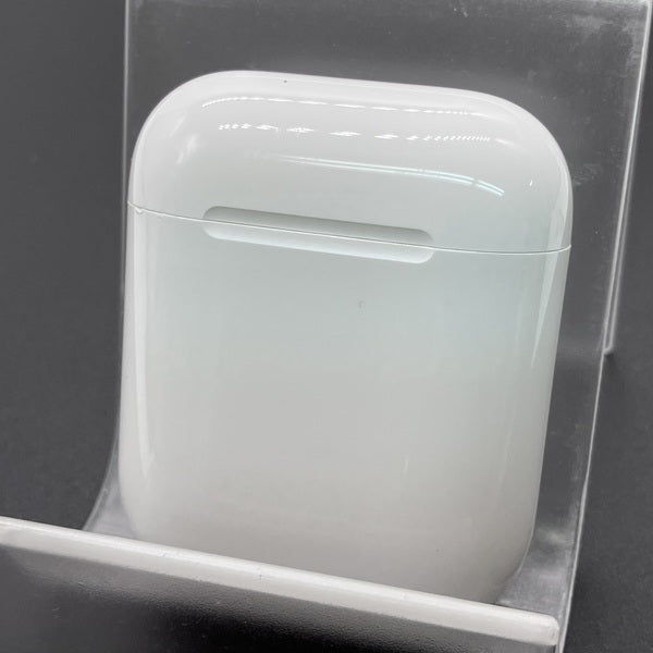 Apple 【中古】AirPods with Charging Case MV7N2J/A【名古屋】 – e
