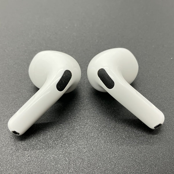Apple 【中古】AirPods 4 MXP93J/A（アクティブノイズキャンセリング