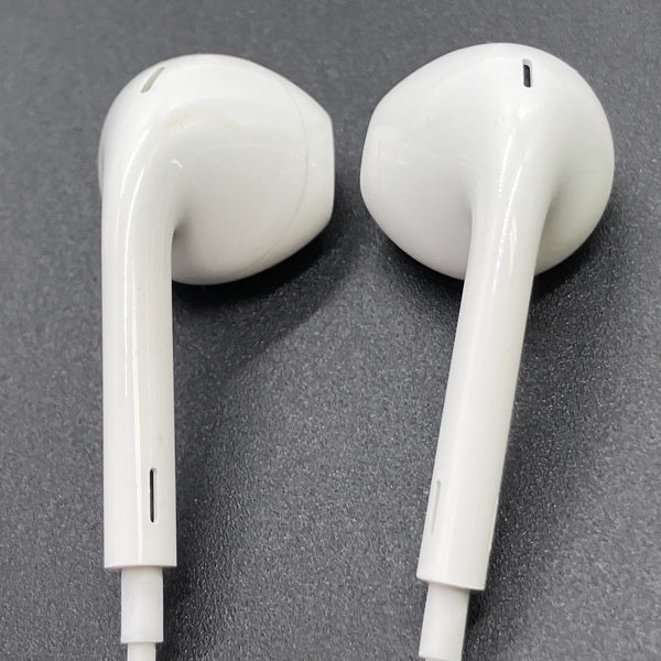 【中古】EarPods with Lightning Connector【名古屋】