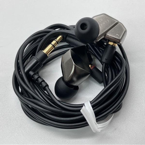 final 【中古】B2 【FI-B2BSSD】【秋葉原】 – e☆イヤホン
