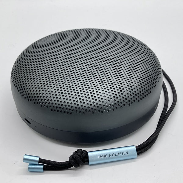 【中古】Beosound A1 2nd Gen Anthracite Oxygen【秋葉原】