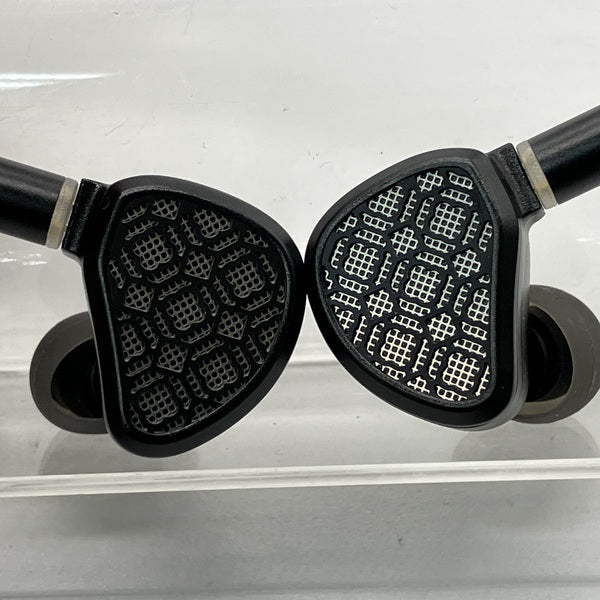 【中古】Arnar【秋葉原】