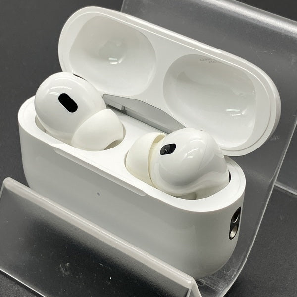 【中古】MagSafe充電ケース(USB-C)付きAirPods Pro(第2世代) MTJV3JA【秋葉原】
