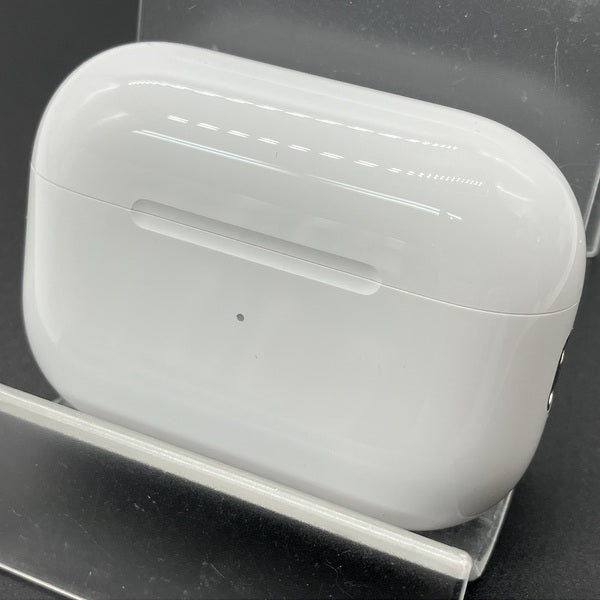 【中古】MagSafe充電ケース(USB-C)付きAirPods Pro(第2世代) MTJV3JA【秋葉原】