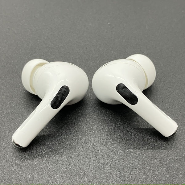 【中古】MagSafe充電ケース(USB-C)付きAirPods Pro(第2世代) MTJV3JA【秋葉原】
