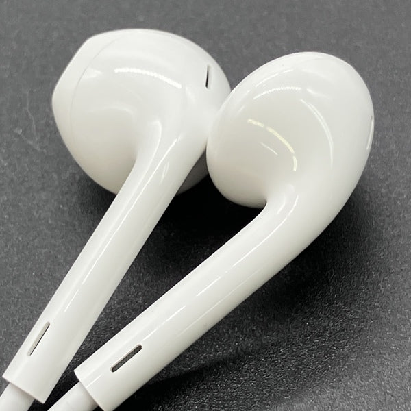 【中古】EarPods with Lightning Connector【日本橋】