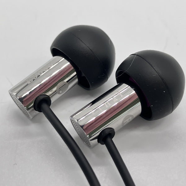 【中古】E3000 【FI-E3DSS】【秋葉原】