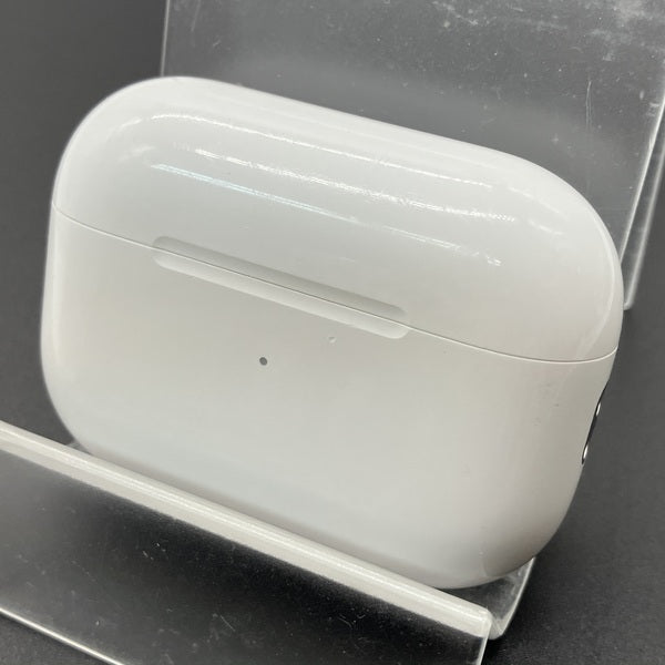 【中古】MagSafe充電ケース(USB-C)付きAirPods Pro(第2世代) MTJV3JA【秋葉原】