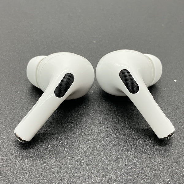 【中古】MagSafe充電ケース(USB-C)付きAirPods Pro(第2世代) MTJV3JA【秋葉原】