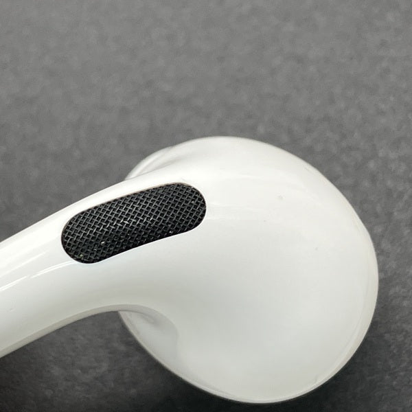 【中古】MagSafe充電ケース(USB-C)付きAirPods Pro(第2世代) MTJV3JA【秋葉原】