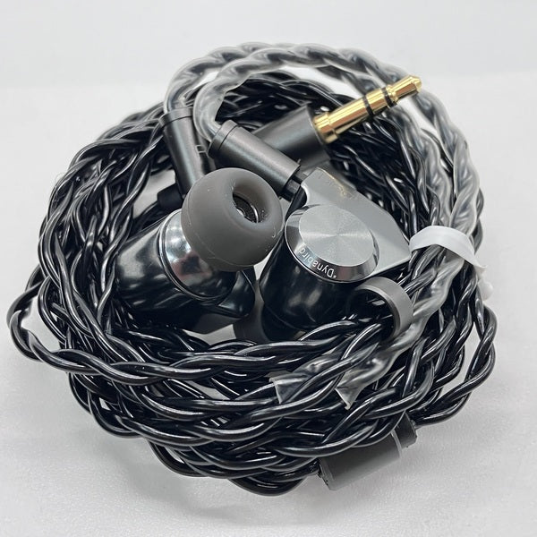 ORIVETI 【中古】bleqk Dynabird【秋葉原】 – e☆イヤホン