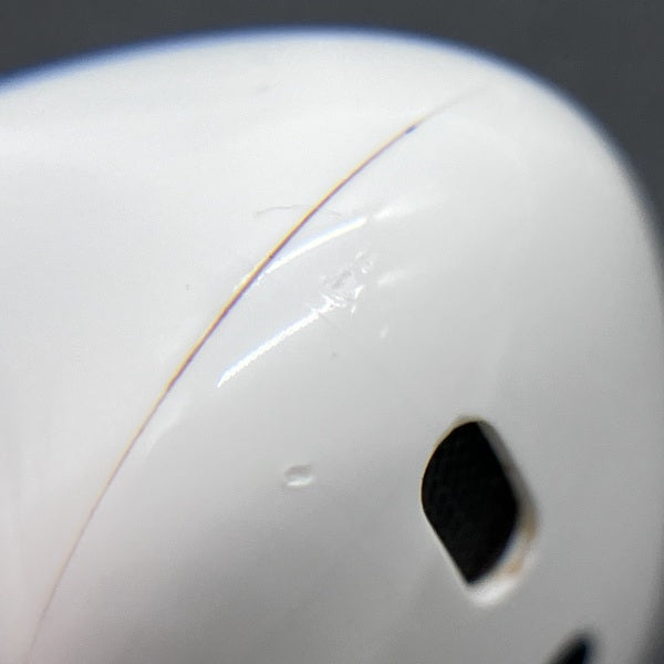 【中古】AirPods with Wireless Charging Case  MRXJ2J-A【秋葉原】