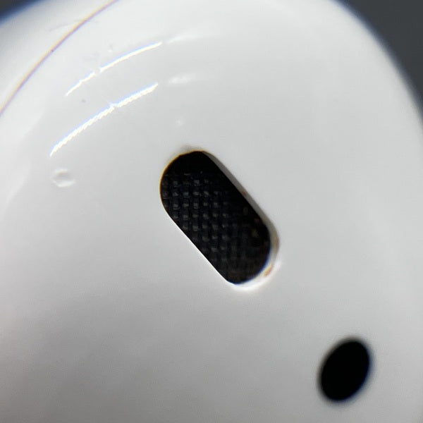 【中古】AirPods with Wireless Charging Case  MRXJ2J-A【秋葉原】