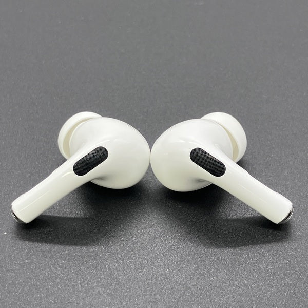 【中古】MagSafe充電ケース(USB-C)付きAirPods Pro(第2世代) MTJV3JA【秋葉原】