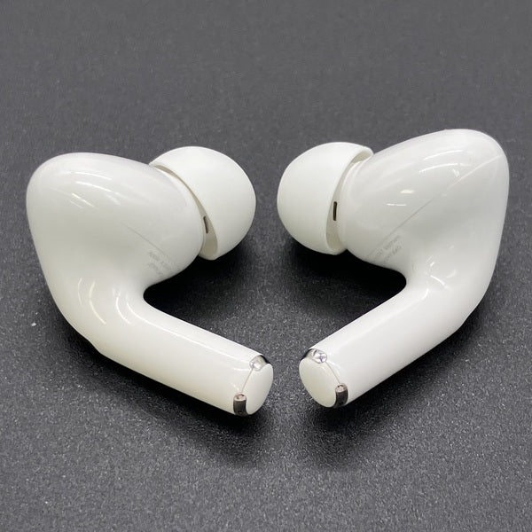 【中古】MagSafe充電ケース(USB-C)付きAirPods Pro(第2世代) MTJV3JA【秋葉原】