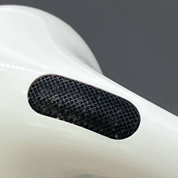 【中古】MagSafe充電ケース(USB-C)付きAirPods Pro(第2世代) MTJV3JA【秋葉原】