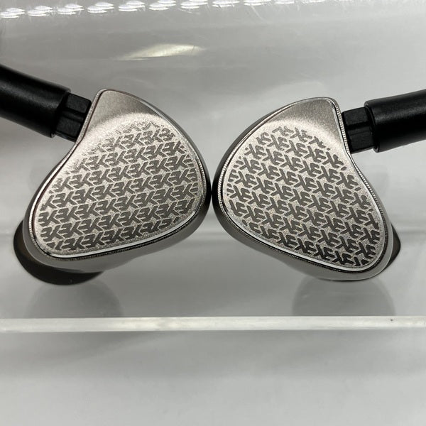 【中古】Halcyon【日本橋】