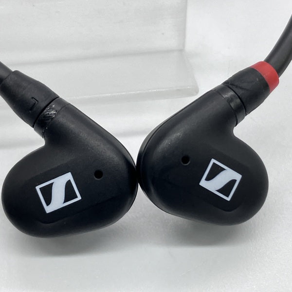 【中古】IE 100 PRO BLACK【秋葉原】