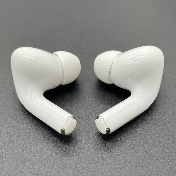 Apple 【中古】MagSafe充電ケース(USB-C)付きAirPods Pro(第2世代
