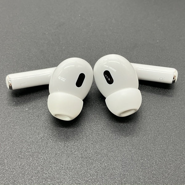 Apple 【中古】MagSafe充電ケース(USB-C)付きAirPods Pro(第2世代