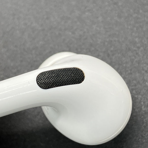 Apple 【中古】MagSafe充電ケース(USB-C)付きAirPods Pro(第2世代