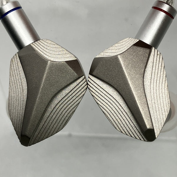 【中古】MP145 PRO Limited Golden Titanium Edition【秋葉原】