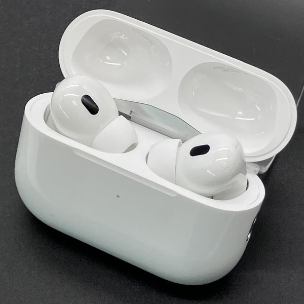 【中古】MagSafe充電ケース(USB-C)付きAirPods Pro(第2世代) MTJV3JA【秋葉原】