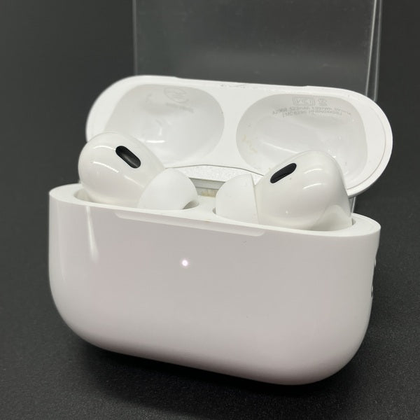【中古】MagSafe充電ケース(USB-C)付きAirPods Pro(第2世代) MTJV3JA【秋葉原】