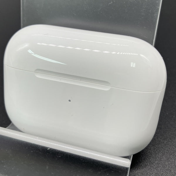 【中古】MagSafe充電ケース(USB-C)付きAirPods Pro(第2世代) MTJV3JA【秋葉原】
