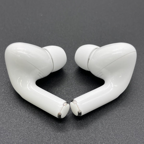 Apple 【中古】MagSafe充電ケース(USB-C)付きAirPods Pro(第2世代