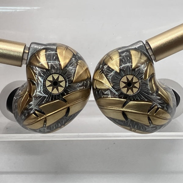 【中古】GOLDEN LUCIFER【秋葉原】