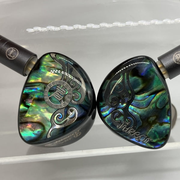 【中古】Butterfly 61T【秋葉原】