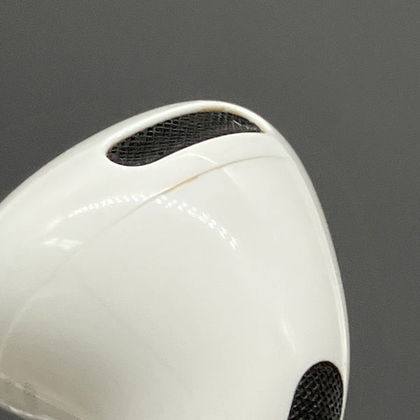 Apple 【中古】AirPods 4 MXP93J/A（アクティブノイズキャンセリング